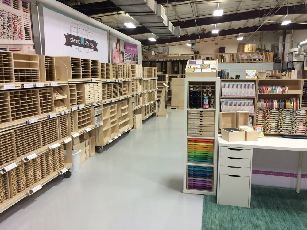 warehousesale1.jpg warehousesale1.jpg